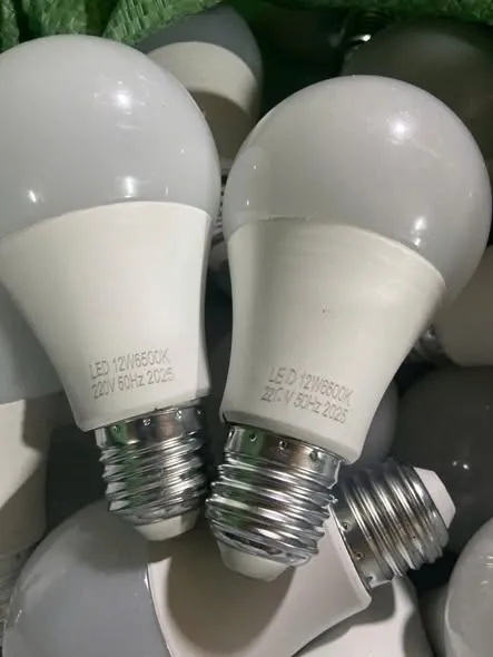 Bóng đèn 7w, 9w, 12w, 15w ánh sáng vàng